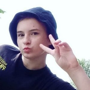 Meet your Posher, Carleigh